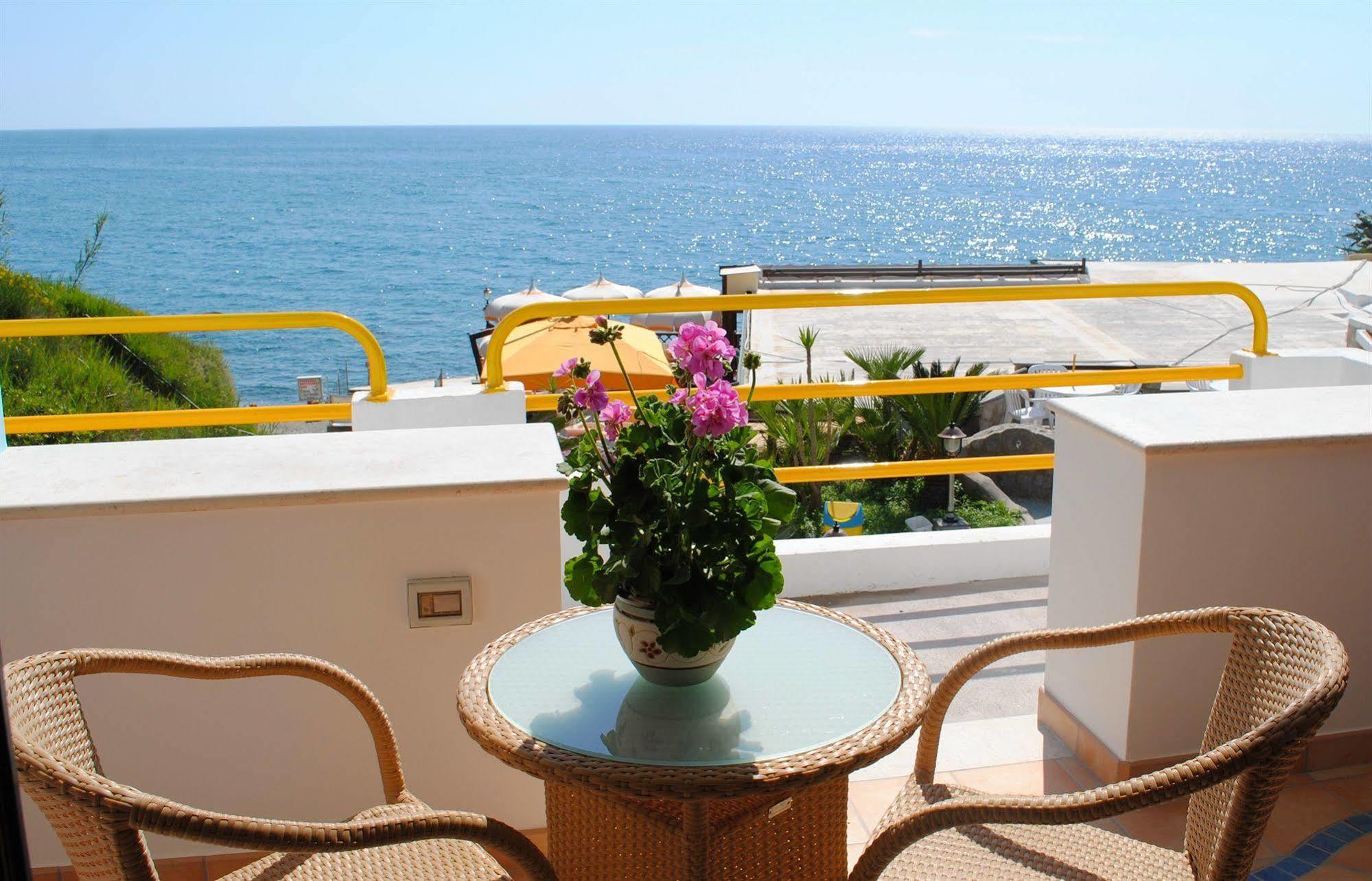 Hotel Cava Dell'Isola Forio di Ischia Esterno foto